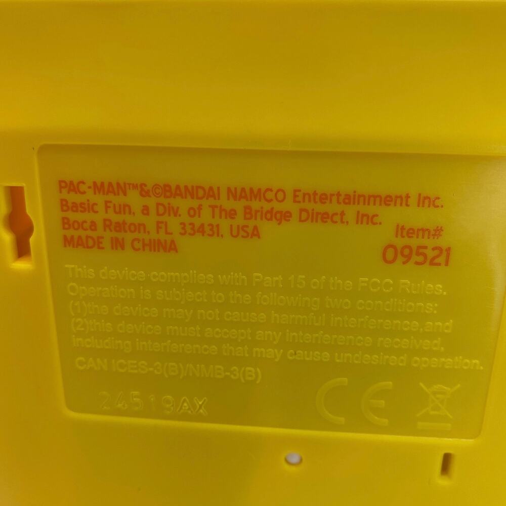 Basic Fun Pac-Man Mini Arcade Game Handheld Retro Console Yellow 09521 - Picture 6 of 7